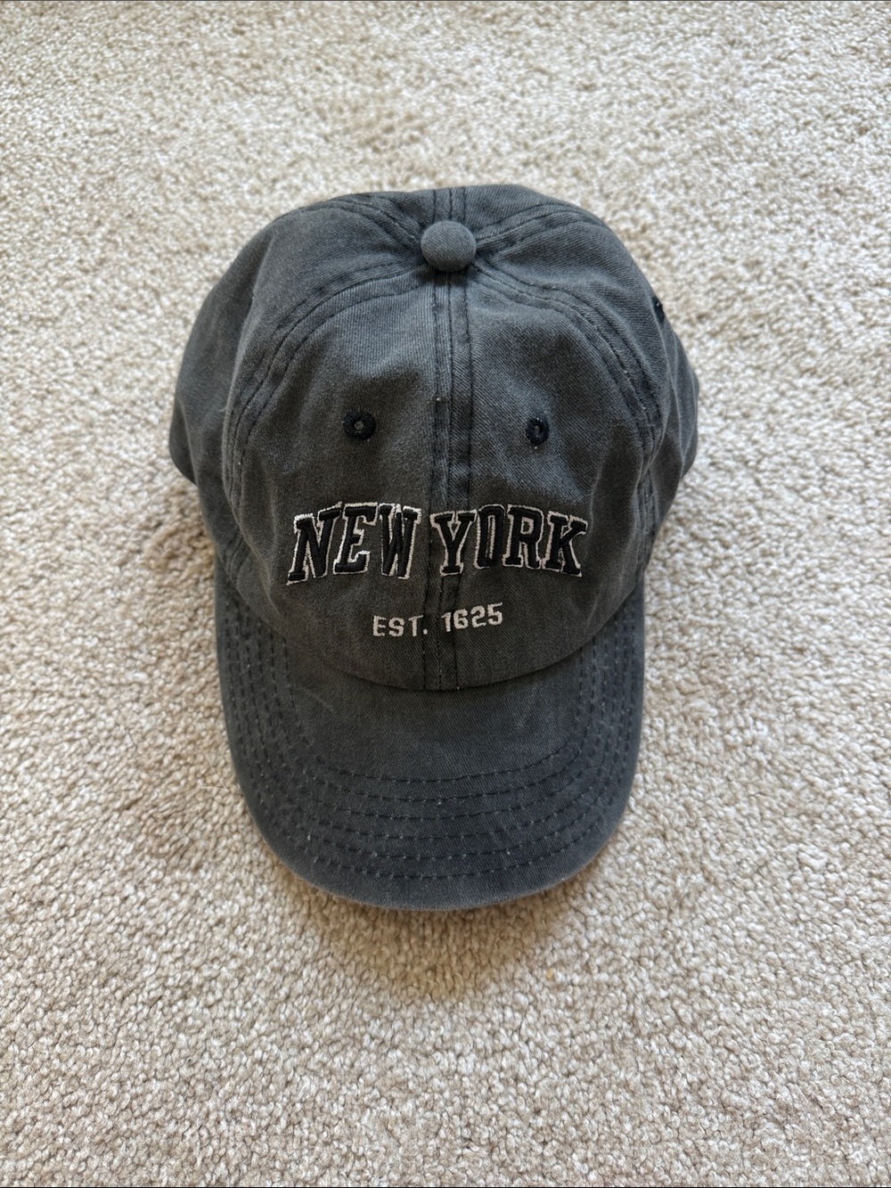 New York Embroidered Baseball Cap - Black